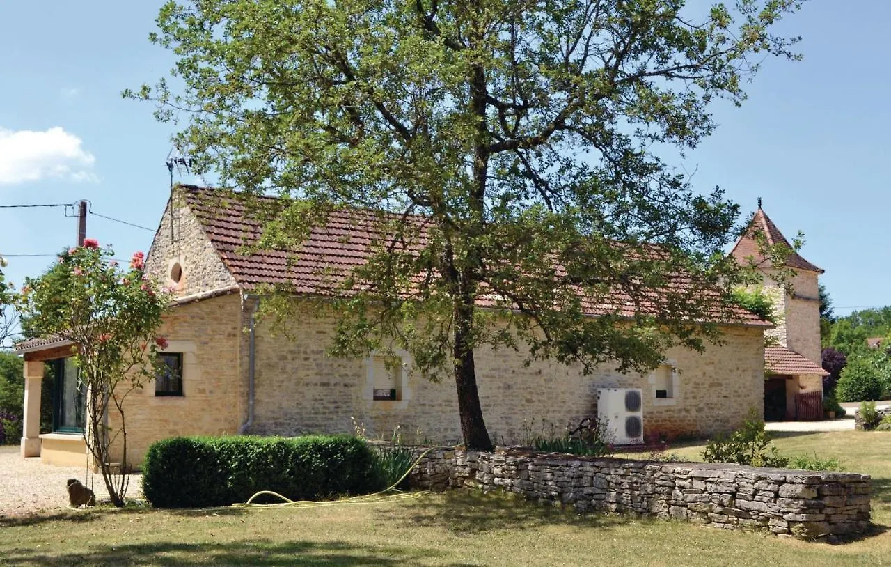 Semesterbostad Gorgeous Home In Gindou With Kitchen